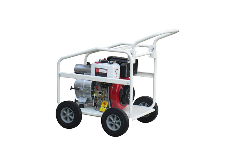 3寸便捷式柴油污水泵 http://www.jiioy.cn/uploadfiles/211.149.184.142/webid862/source/202011/160445541562.jpg